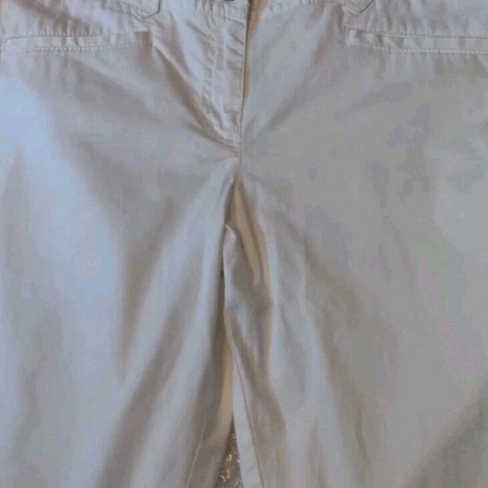 Women's Anne Taylor White Capri Pants Size 12 Pockets And Tie Detail EUC - Picture 6 of 10